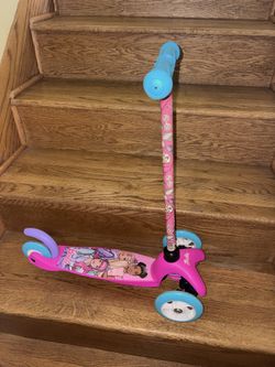 Barbie kick-scooter