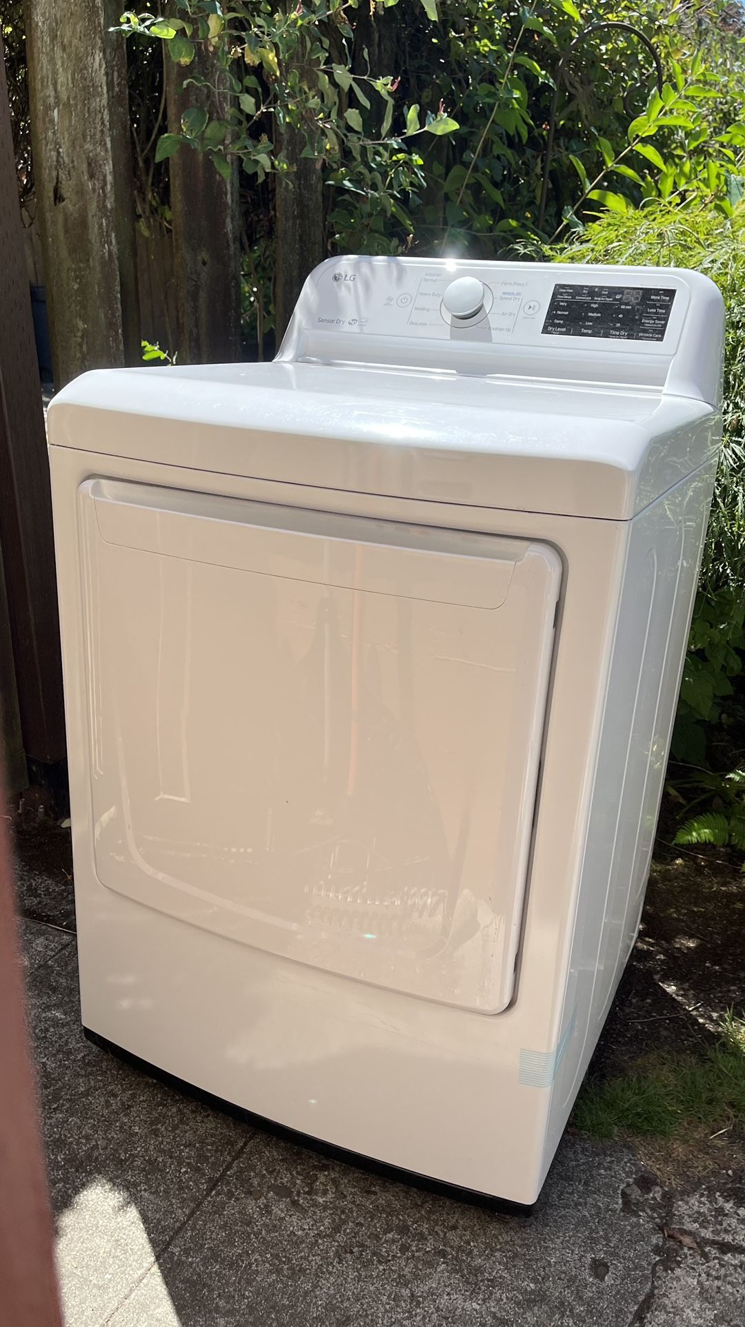 LG Gas Dryer – Model DLG7101W – Gently Used
