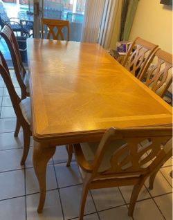 Beautiful dining room and chairs
