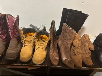 Boots size 8