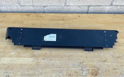 2019-2026 BMW Radiator Support Air Deflector Support Baffle Cover Oem New