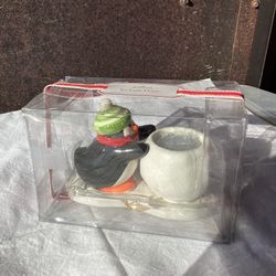 Brand New Hallmark Christmas/Winter Tea light Candle Holder.