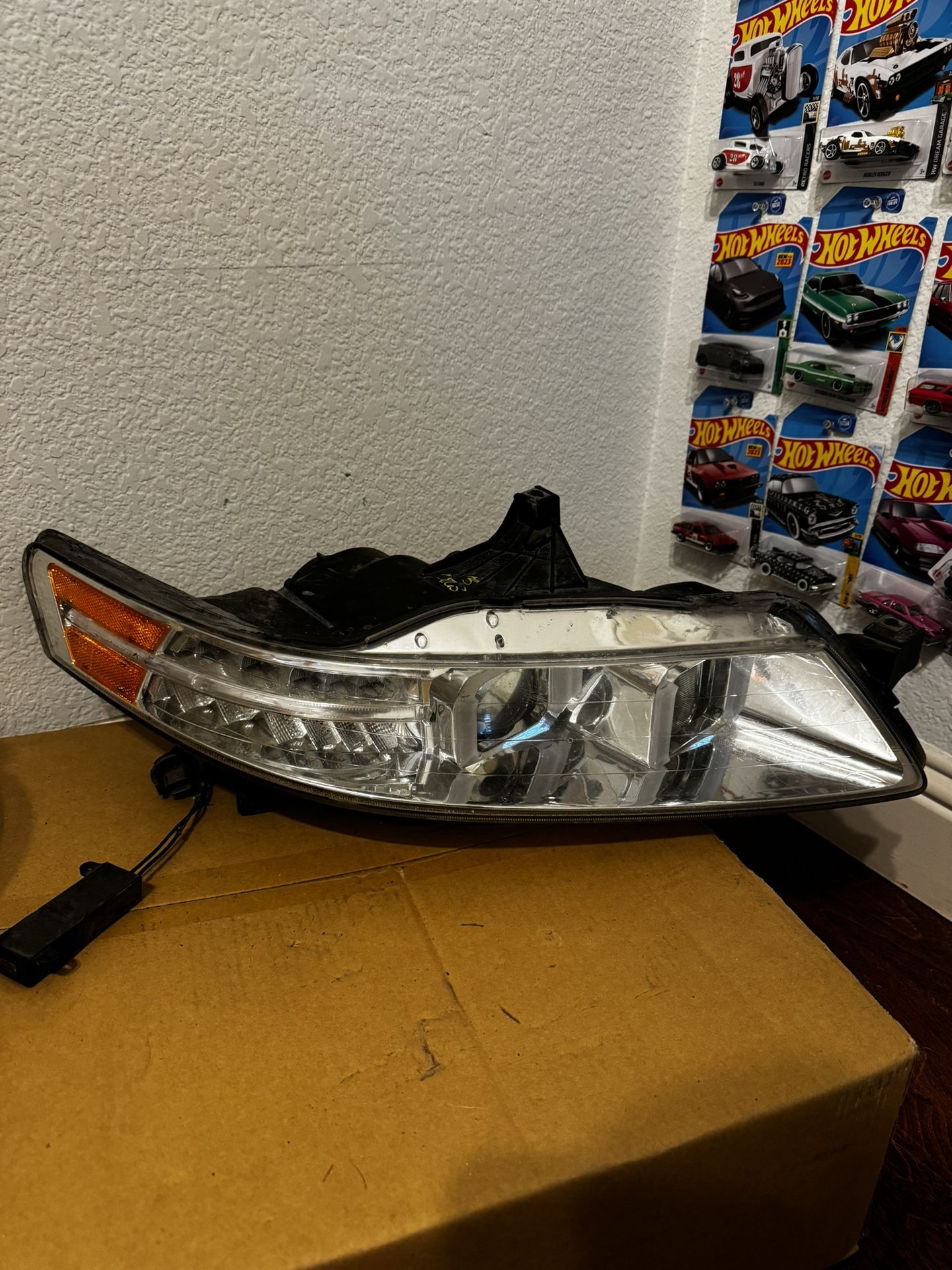 04-08 Acura TL LED Headlight Assemblies $250