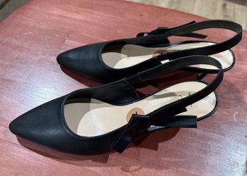 Women’s Shoes Size 7-1/2