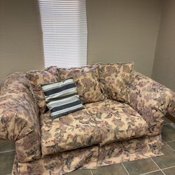 Love Seat 
