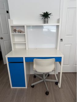MOVING ! IKEA desk, Hutch , desk chair