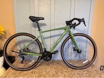 OZARK TRAIL G.1EXPLORER bike  700”