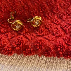 Gold Loop With Diamond Middle Clip On Earrings 