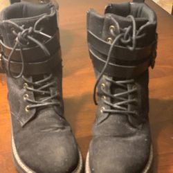 Black Boots Size 7