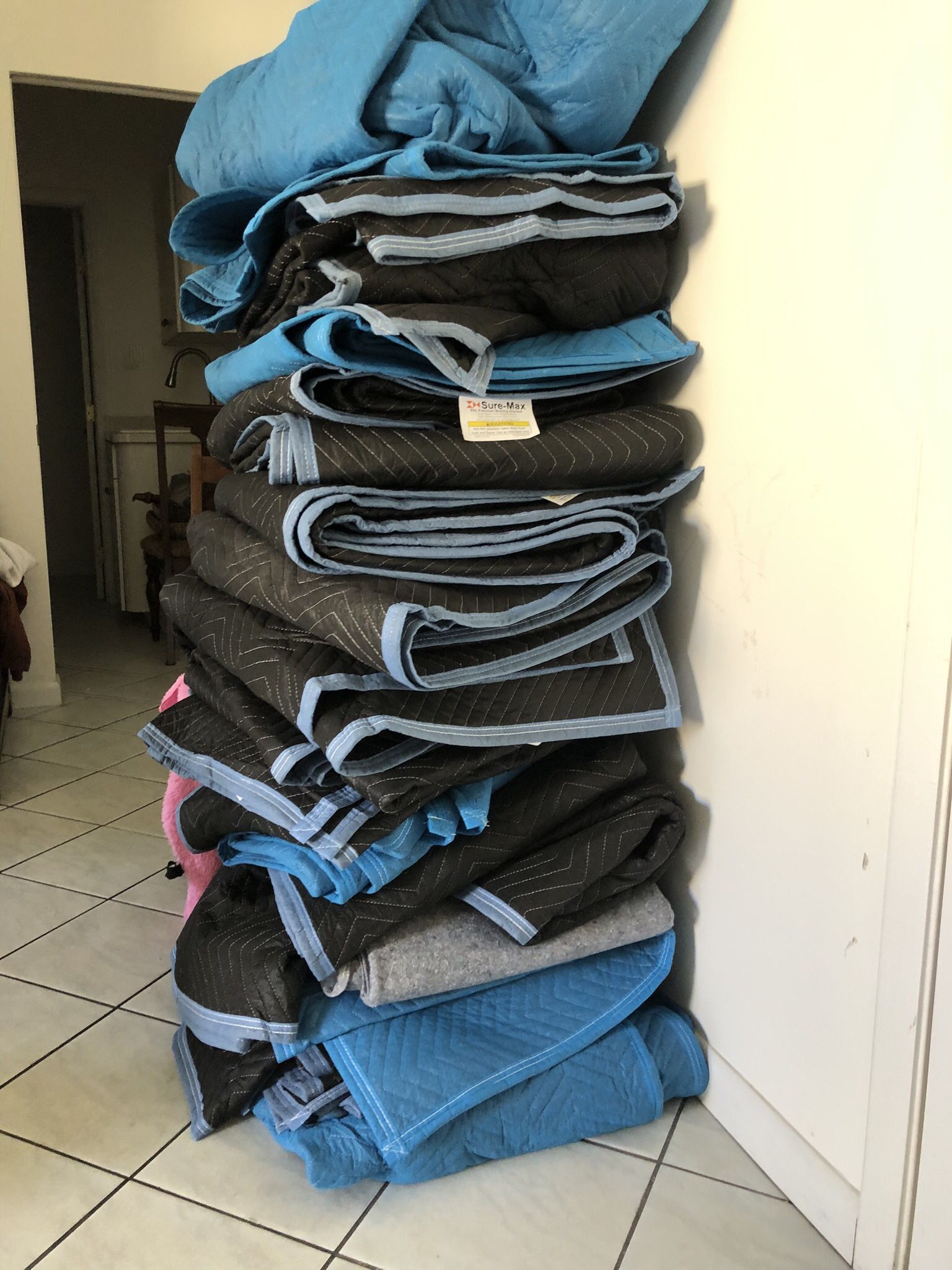 25-30 Moving Blankets - CLEAN AND MUST GO!
