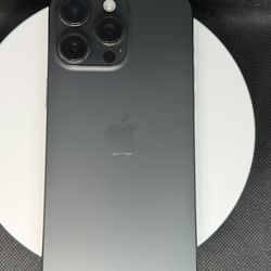 Apple iPhone 15 pro max ( unlocked )