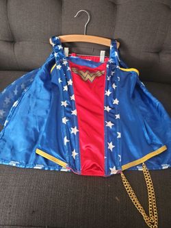 Costume