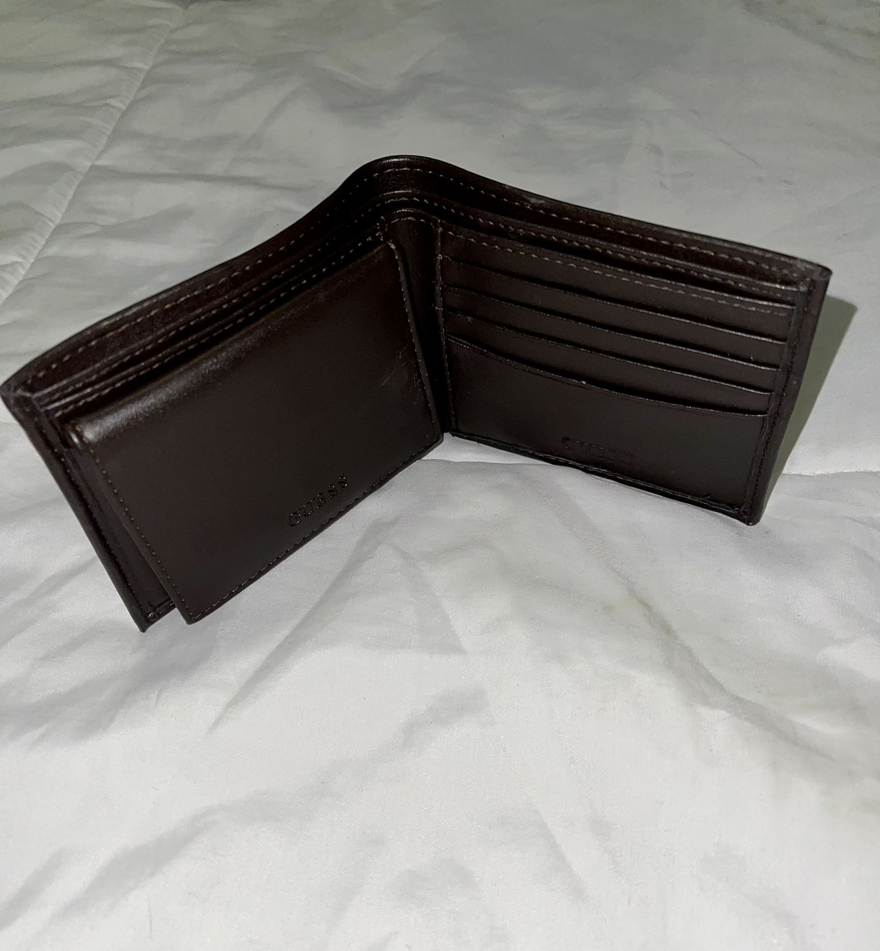 GUESS Mens’ Wallet: PASSCASE BILLFOLD & KEYFOB Gift Boxed Set - Brown ...