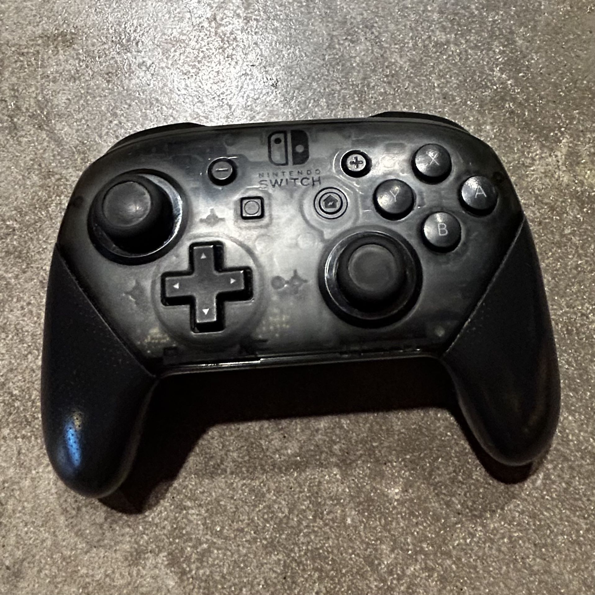 Nintendo Switch Pro Controller 