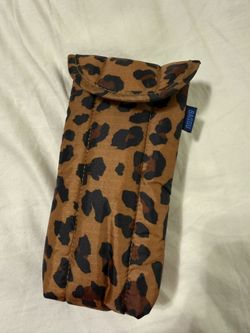 Baggu Cheetah Glasses Sleeve
