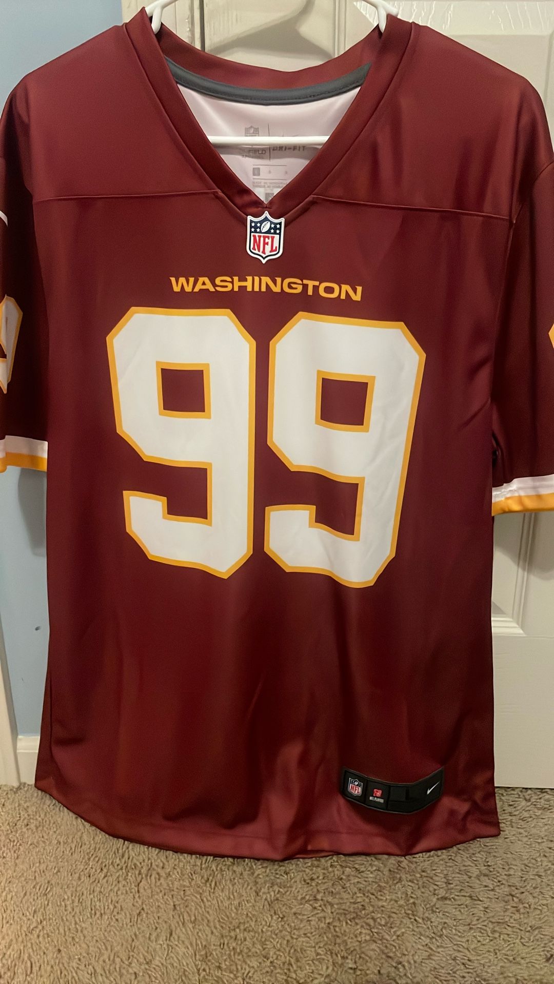 Chase Young Commanders jersey