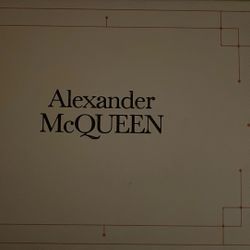 Alexander McQueen, Color Black N White Logo, Size 7 
