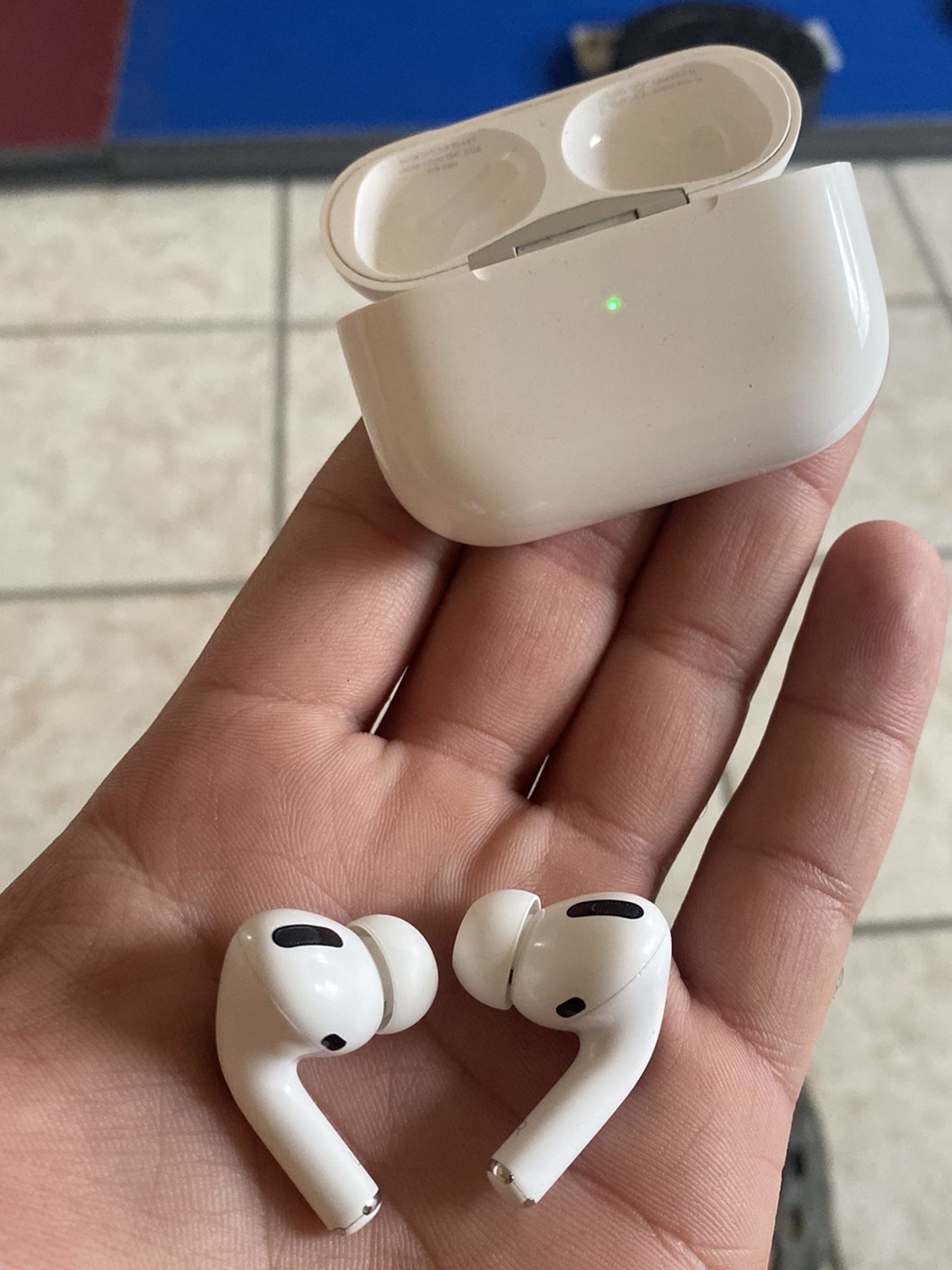 AirPod Pros with Charging Case (right airpod Is Scratchy But The Left One Works Fine)