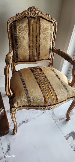 Style Accent Chairs 
