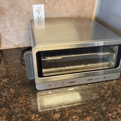 Ninja 8-in-1 Flip Toaster Oven & Air Fryer