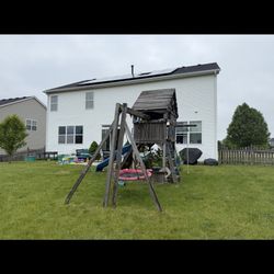 Large Playset With Treehouse