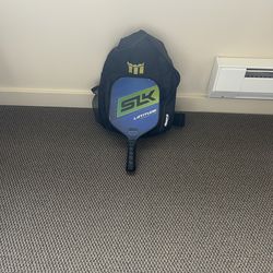 Slk pickle ball paddle 6 balls and case