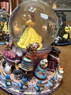 DISNEY CINDERELLA Snow globe