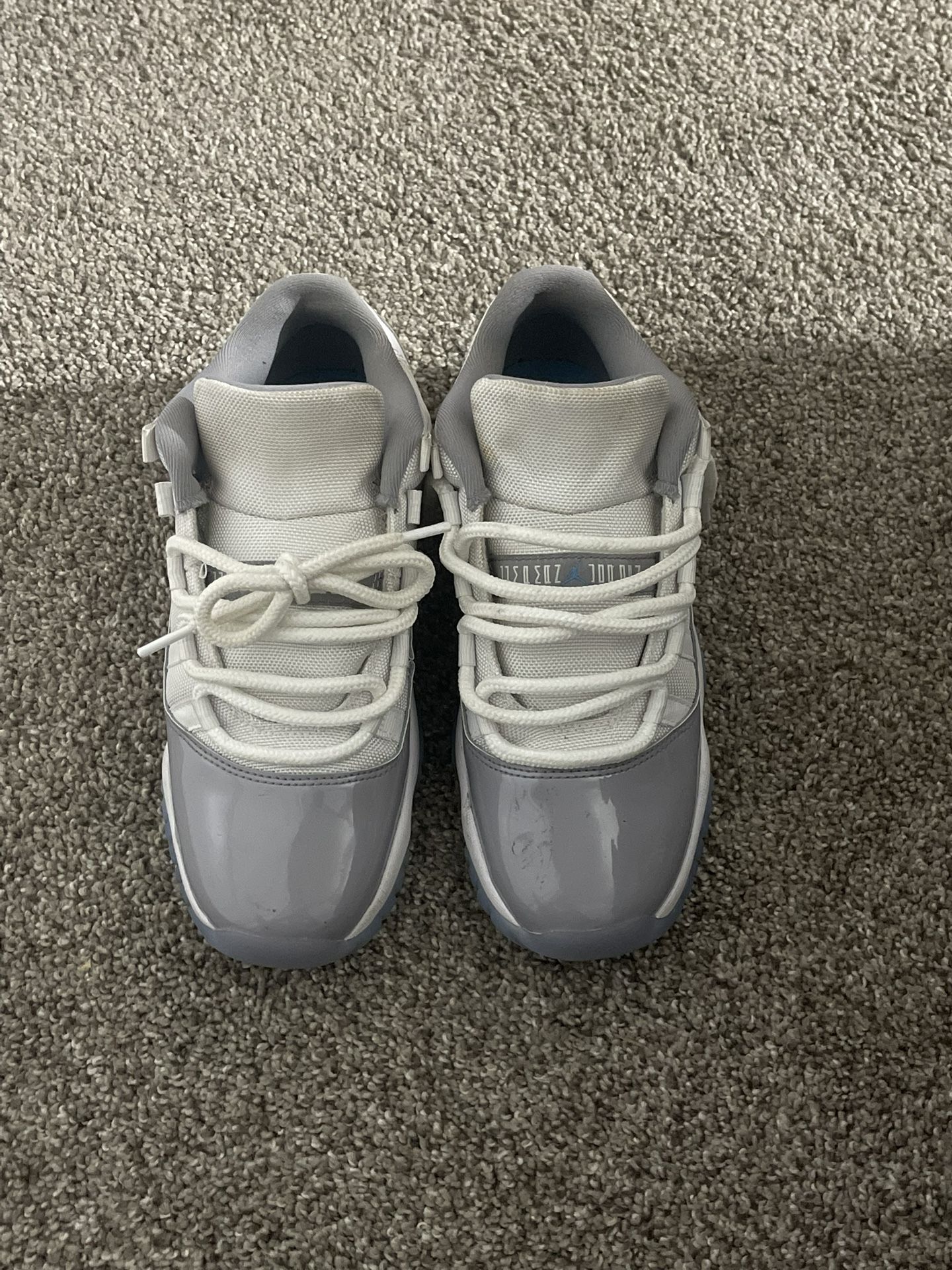 Jordan 11 Low Grey