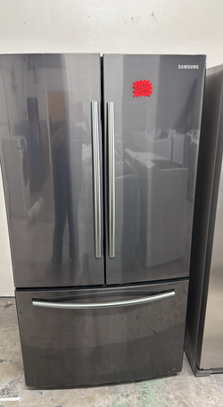 Samsung French Door Fridge – Black Stainless, Bottom Freezer