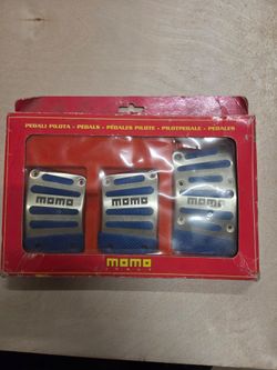 Original Momo parts