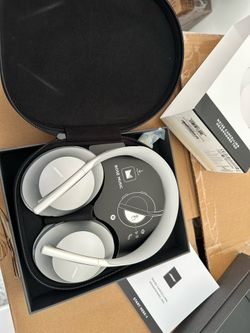 Bose noise cancelling headphones 700