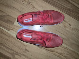 Red Sketchers
