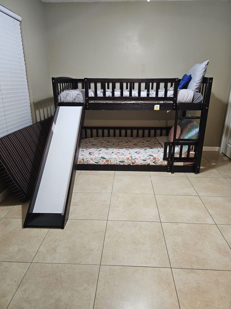 Twin Bunk Bed