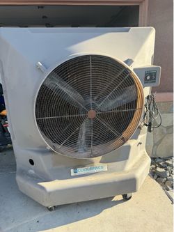 Cool space swamp cooler