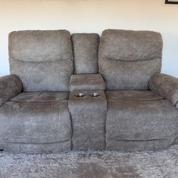Stanton Sofa & Loveseat (Deschutes Canyon 843)