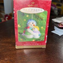 Warm kindness ornament 2000s
