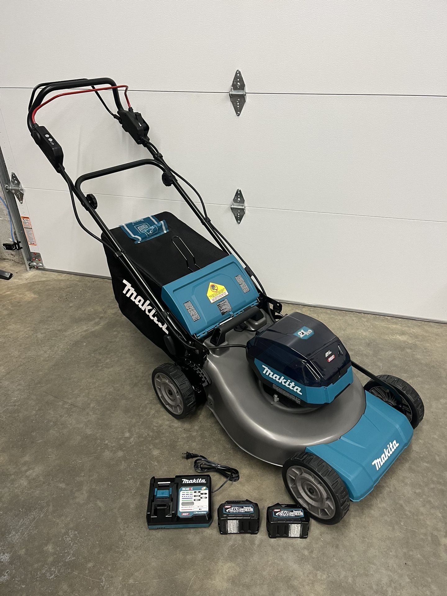 Makita 40V max XGT Brushless Cordless 21 in. Walk Behind Self-Propelled Commercial Lawn Mower Kit (4.0Ah) $999 plus tax at Home Depot Will do free del
