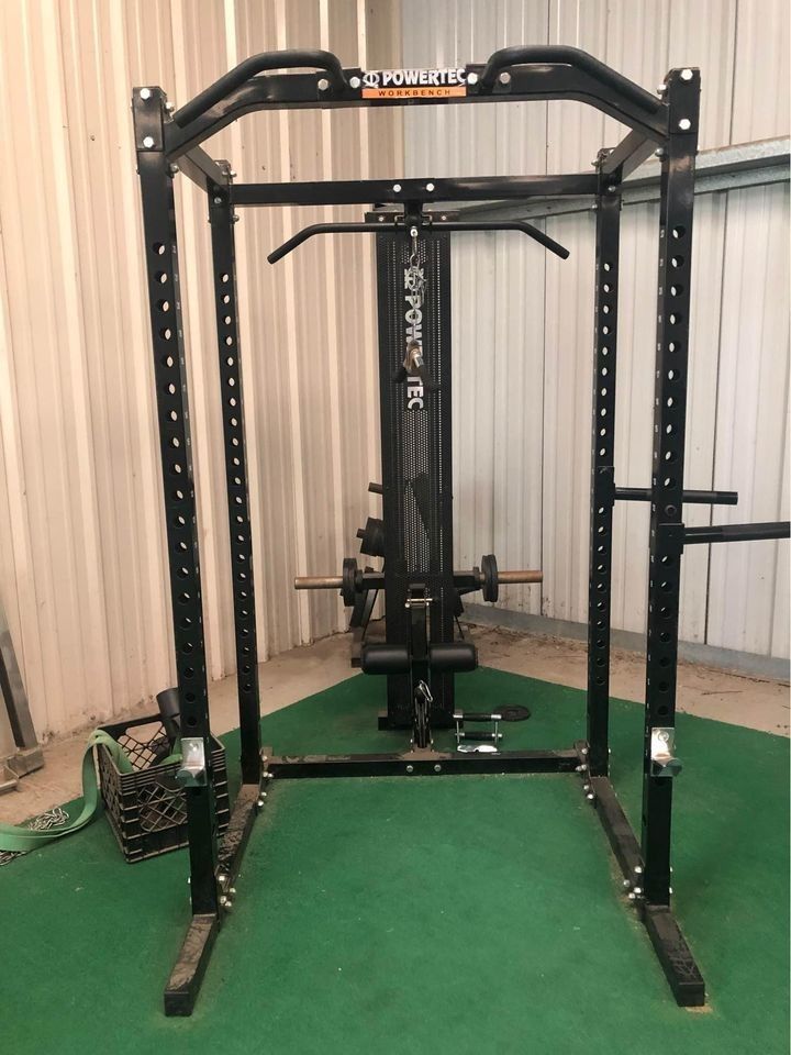 Powertec Power Rack With Lat Pull