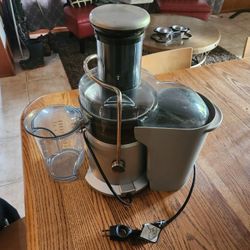 Breville Juicer