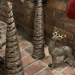 Glittery Christmas Deer And Trees 6 Total