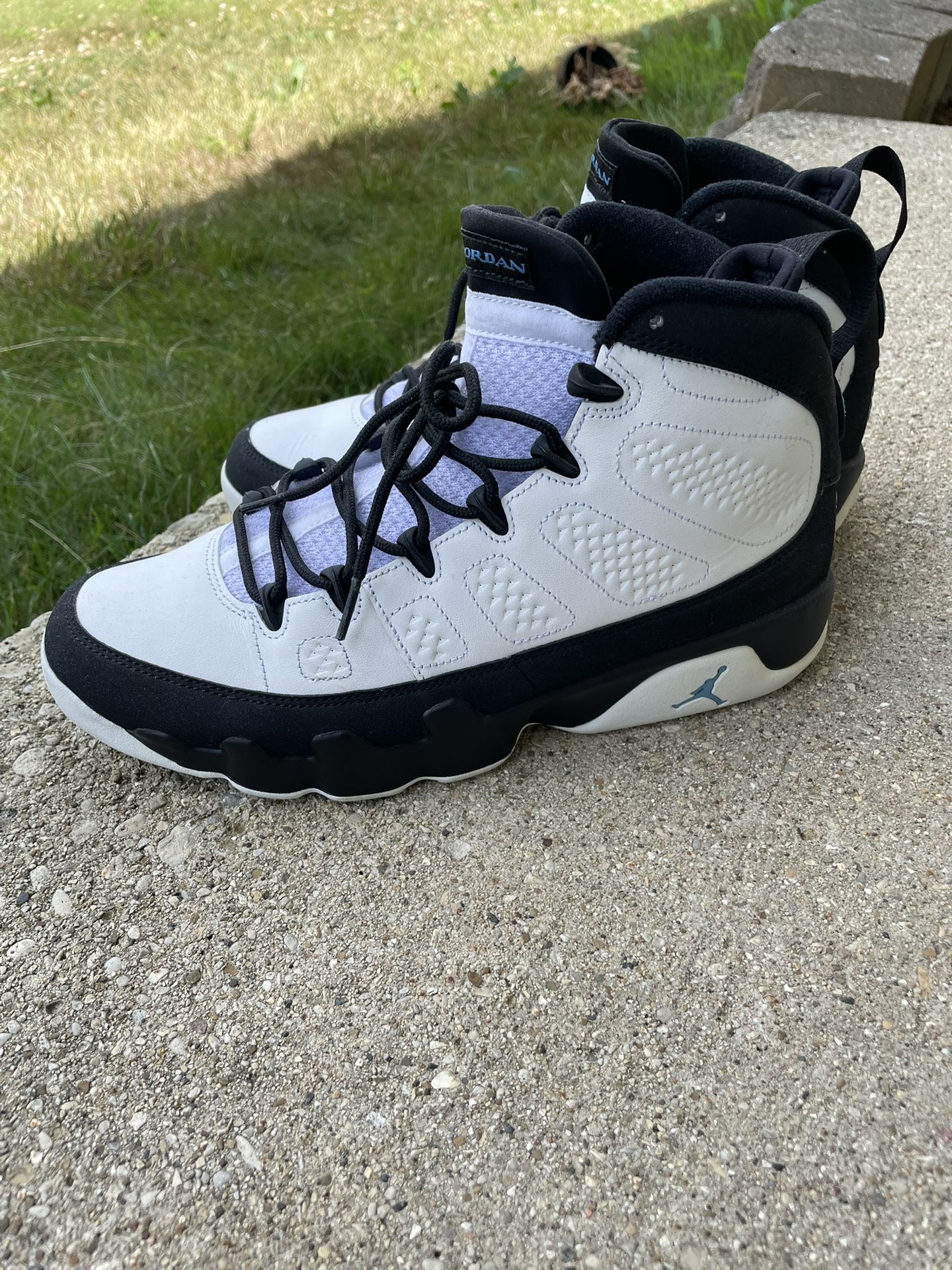 Jordan Retro 9 University Blue