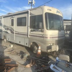 Motor home 