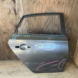 2013-2019 Nissan Sentra Right Rear Door