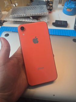 Coral iPhone XR 64Gb Unlocked 98% Battery Health