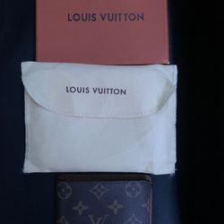 Louis Vuitton Brown Monogram Canvas Bifold Wallet – Excellent Condition