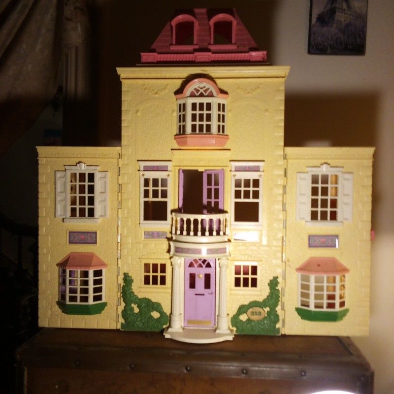 American Family Dollhouse House