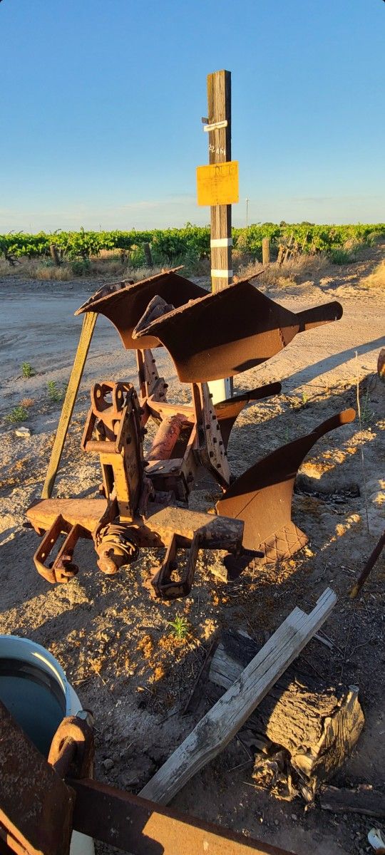 Plow Massey Ferguson Rollover Plow