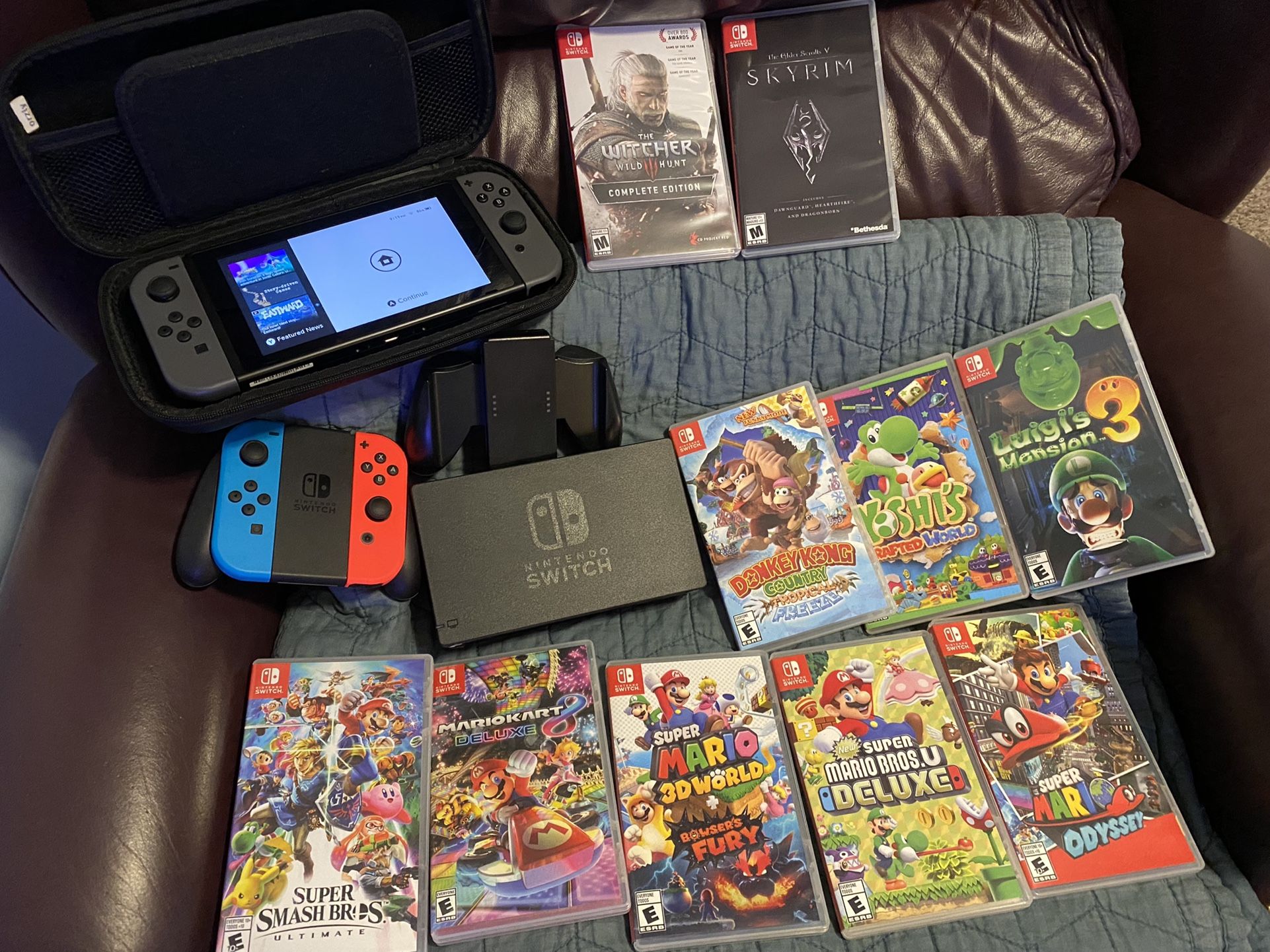 Nintendo Switch Bundle &  Extra Joy-Cons Plus 10 Games & Travel Case