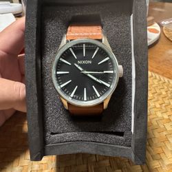 Nixon “Never Be Late” The Sentry 100 M Stainless Steel 