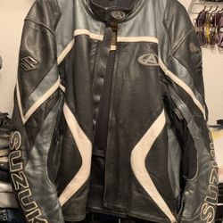 Professional motorcycle leather jacket by Suzuki XXL 